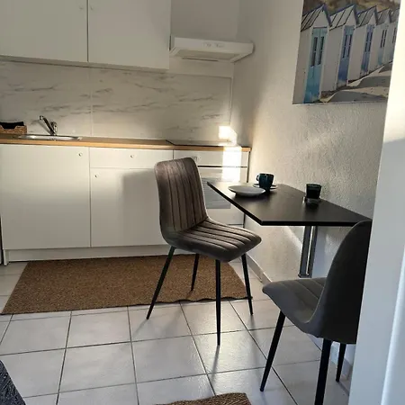 Apartment Neu Direkt Im Ort Und Ruhig Am Woerthersee *